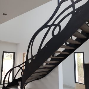 Escalier art nouveau en découpe laser