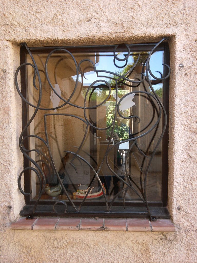 Grille art nouveau pleine