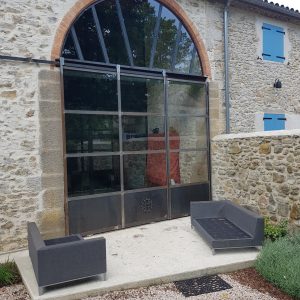 Porte coulissante de hangar